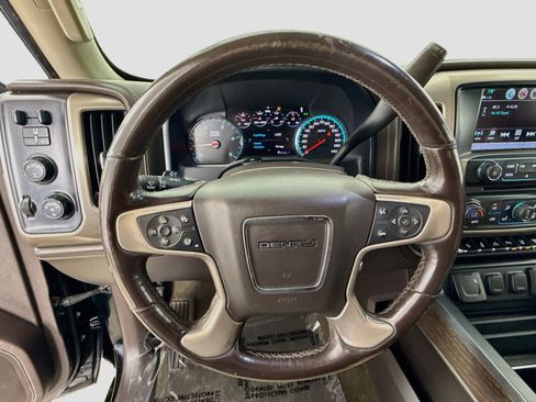 Used 2018 GMC Sierra 2500 Denali w/ Duramax Plus Package AWD/4WD image 13