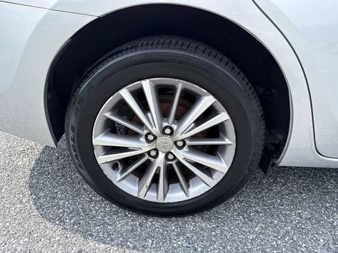 Used 2014 Toyota Corolla LE FWD image 32