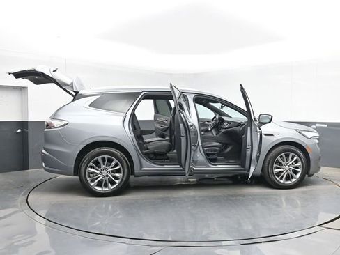 Used 2024 Buick Enclave Avenir w/ Avenir Technology Package AWD/4WD image 53