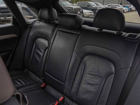 Used 2018 Audi Q3 2.0T Premium image 30