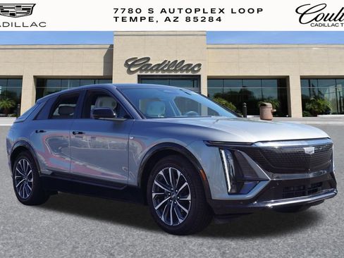 Certified 2024 Cadillac Lyriq Sport w/ LPO, Floor Liner Package AWD/4WD image 6