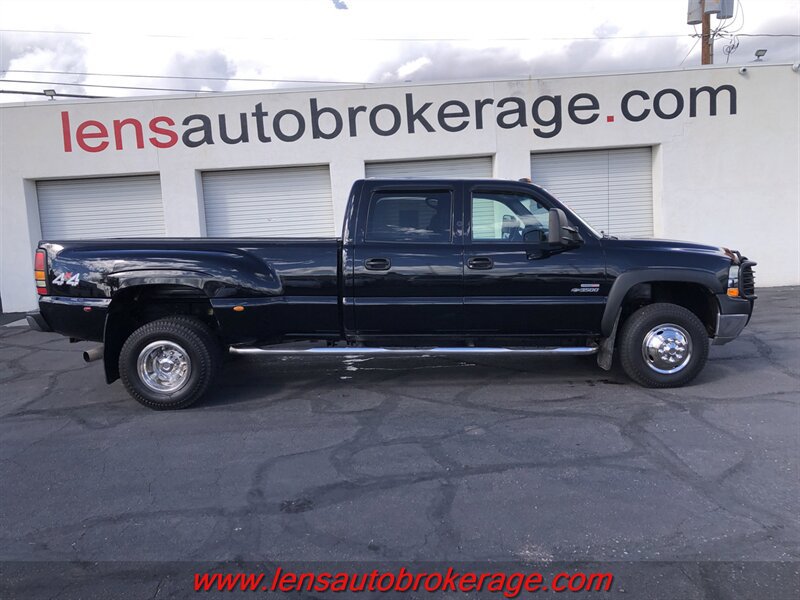 Used 2002 Chevrolet Silverado 3500 LT AWD/4WD image 1