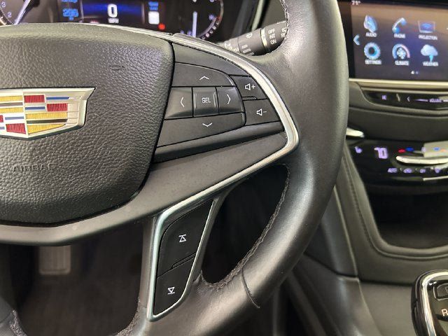 Used 2017 Cadillac XT5 Luxury AWD/4WD image 16