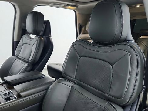 Used 2023 Lincoln Navigator L Black Label image 21