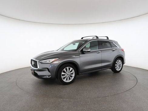 Used 2019 INFINITI QX50 Essential image 3