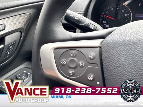 Used 2024 GMC Terrain SLT w/ Elevation Edition FWD image 29