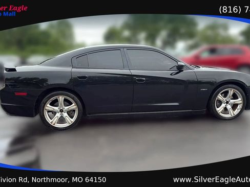 Used 2014 Dodge Charger R/T RWD image 6