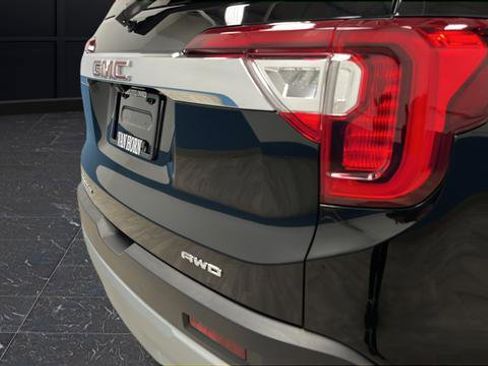 Used 2023 GMC Acadia SLE w/ Driver Convenience Package image 34