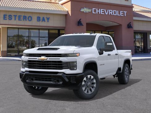 New 2026 Chevrolet Silverado 2500 Custom w/ Custom Value Package AWD/4WD image 6