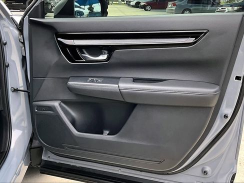 Used 2025 Honda CR-V EX-L image 23