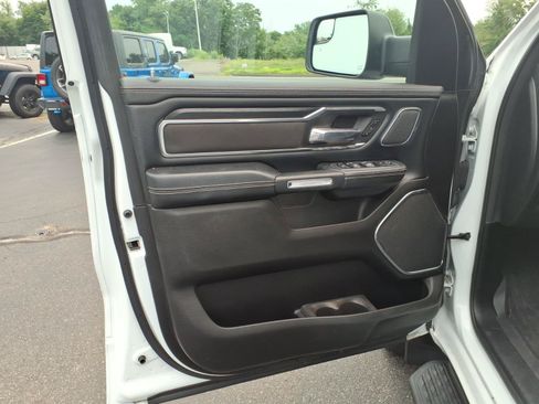 Used 2024 RAM 1500 Laramie AWD/4WD image 14