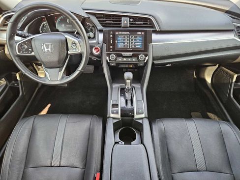 Used 2018 Honda Civic Touring image 26
