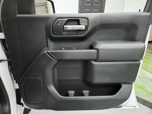 Used 2020 Chevrolet Silverado 1500 Custom Trail Boss w/ Custom Convenience Package AWD/4WD image 25
