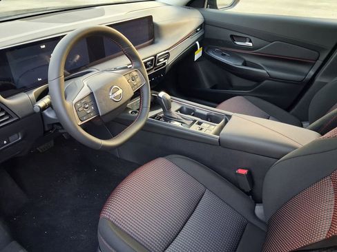 New 2026 Nissan Sentra SR w/ SR All Weather Package FWD image 7