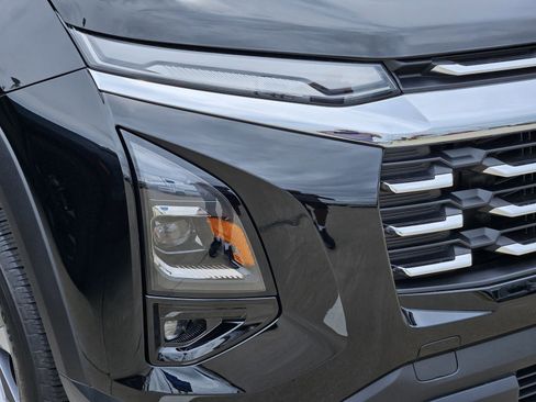 New 2026 Chevrolet Equinox LT w/ Safety and Technology Package FWD image 10