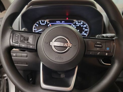 Used 2022 Nissan Rogue SV AWD/4WD image 21
