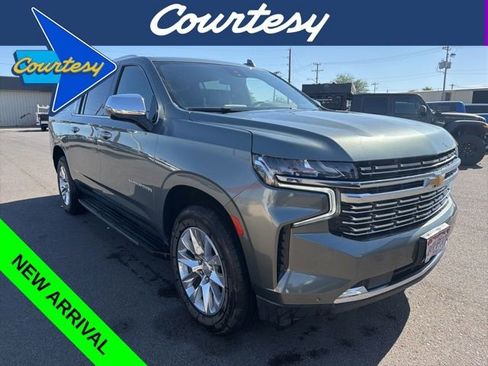 Used 2023 Chevrolet Suburban Premier RWD image 1
