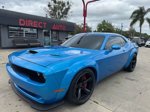 Used 2015 Dodge Challenger SRT Hellcat image 3