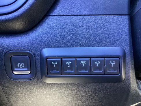 Used 2020 Chevrolet Silverado 3500 W/T w/ WT Convenience Package image 19