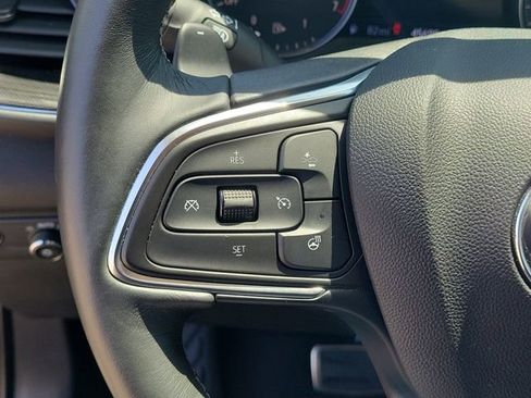 Used 2023 Buick Envision Essence w/ Sport Touring Package AWD/4WD image 24