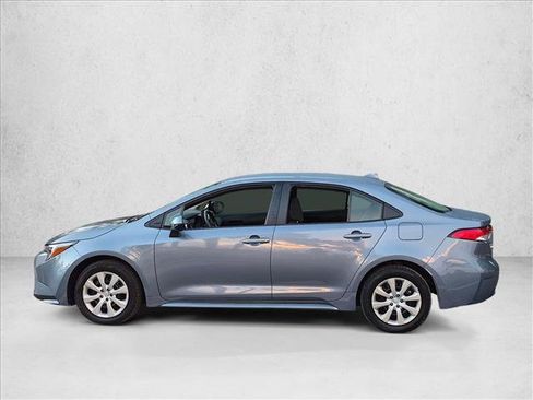 Used 2026 Toyota Corolla LE FWD image 8
