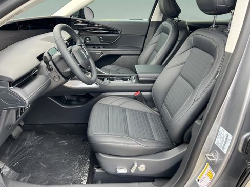 New 2026 Lincoln Nautilus Reserve AWD/4WD image 21