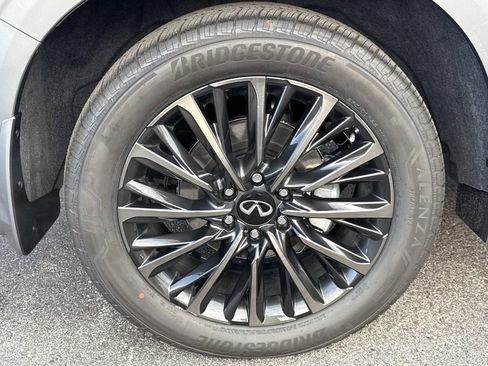 New 2026 INFINITI QX80 Autograph image 30