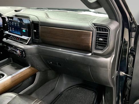 Used 2024 Chevrolet Silverado 3500 High Country w/ High Country Premium Package image 28