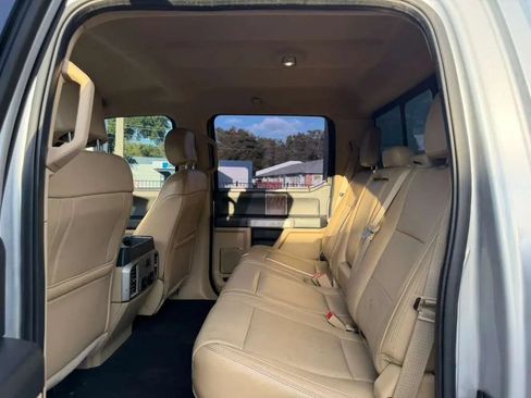 Used 2019 Ford F250 XL w/ Power Equipment Group AWD/4WD image 9
