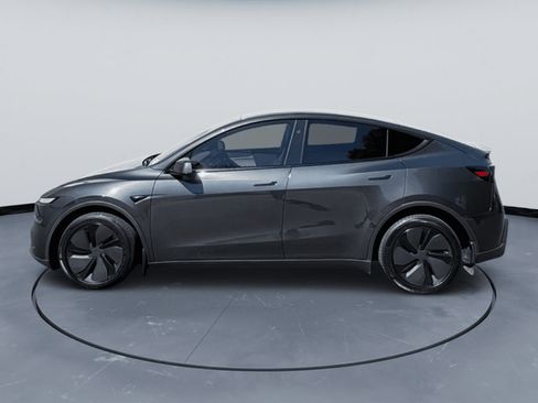 Used 2026 Tesla Model Y Long Range AWD/4WD image 7