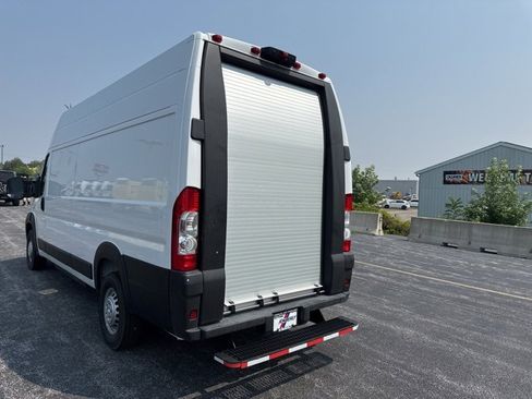Used 2024 RAM ProMaster 3500 w/ Delivery Van Package image 4