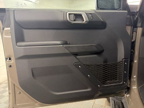 New 2025 Ford Bronco Outer Banks w/ Sasquatch Package image 15