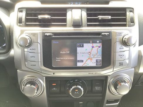 Used 2018 Toyota 4Runner SR5 Premium AWD/4WD image 11