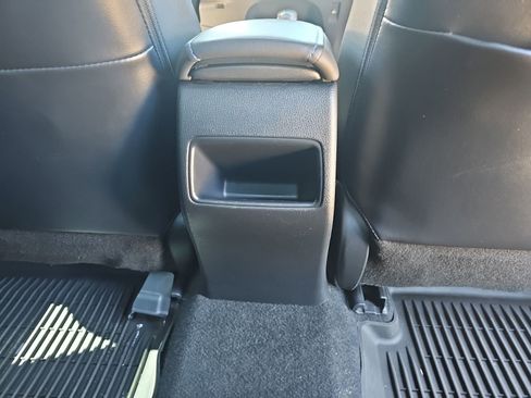 Used 2020 Toyota Corolla XSE FWD image 31