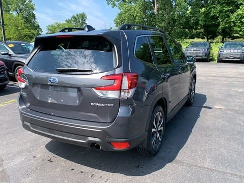 Used 2023 Subaru Forester Limited AWD/4WD image 5