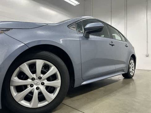 Used 2024 Toyota Corolla LE FWD image 27