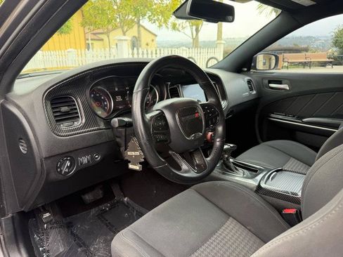 Used 2019 Dodge Charger R/T w/ Driver Confidence Group RWD image 18