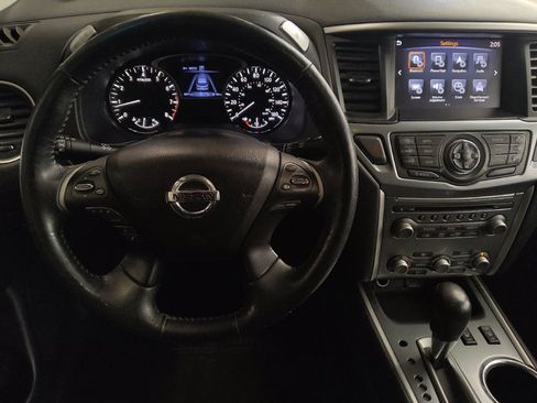 Used 2020 Nissan Pathfinder SL image 22