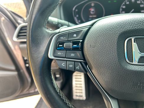 Used 2018 Honda Accord Sport image 19
