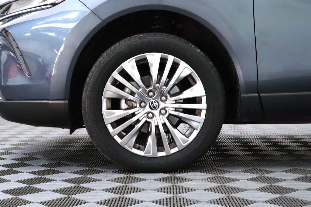 Used 2022 Toyota Venza Limited AWD/4WD image 5