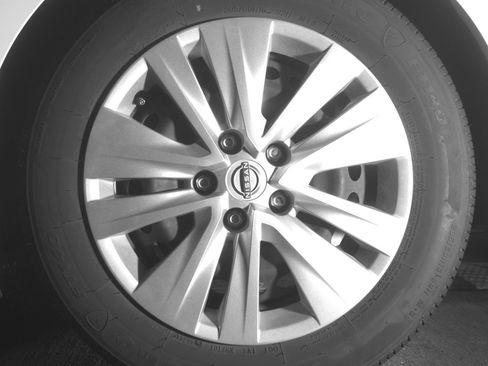 Used 2025 Nissan Sentra S FWD image 14