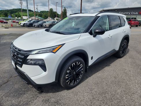 New 2026 Nissan Rogue Dark Armor AWD/4WD image 4