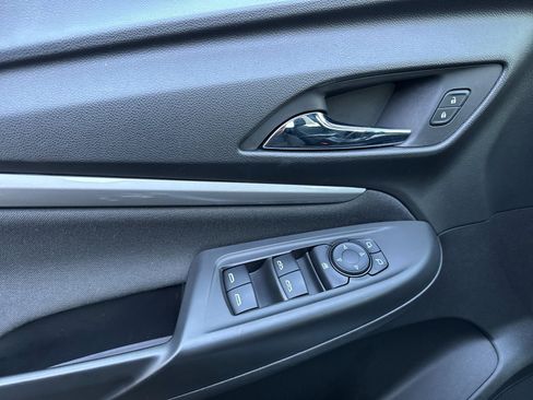 Used 2022 Chevrolet Bolt EUV LT image 11