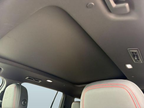 Certified 2024 Chevrolet Traverse RS FWD image 15