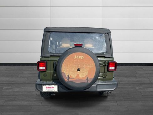 Used 2021 Jeep Wrangler Sport image 4