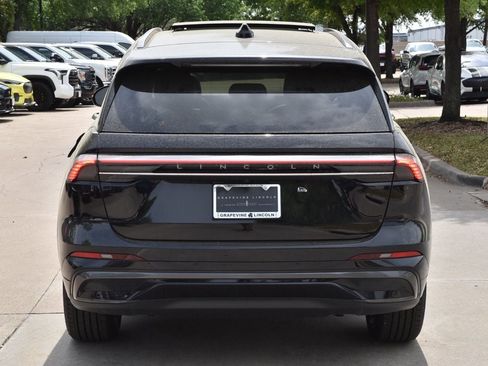 New 2026 Lincoln Nautilus Reserve w/ Jet Appearance Package AWD/4WD image 15
