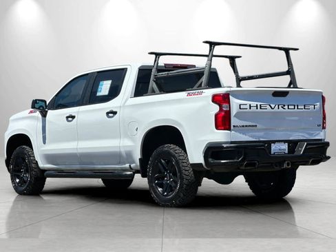 Used 2021 Chevrolet Silverado 1500 LT Trail Boss w/ Bed Protection Package AWD/4WD image 6