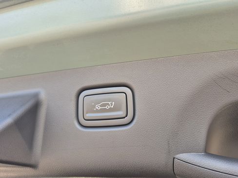 Used 2024 Hyundai Kona Limited AWD/4WD image 10