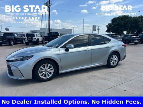 Used 2025 Toyota Camry LE FWD image 1