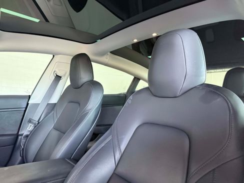 Used 2019 Tesla Model 3 Standard Range Plus RWD image 12